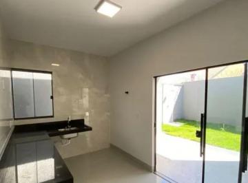 Casa de 3 quartos, Suzano · Casa de 159 m² com 3 quartos à venda em Vila Amorim