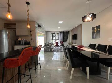 Casa · 149m² · 3 Quartos · 3 Vagas · Casa Térrea com piscina à Venda no Real, Praia Grande - 3 Quartos