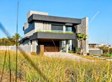 Casa · 356m² · 4 Quartos · 4 Vagas · Casa com 4 dormitórios à venda com elevador, 356 m² - Prado - Gravataí/RS