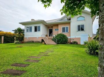 Casa · 370m² · 4 Quartos · 4 Vagas · Casa 4 dormitórios · 370 m² · 3 suítes — Paragem dos Verdes Campos