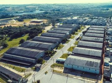 Comercial · 1350m² · Pavilhão para alugar, 1350 m² por R$ 16.000,00/mês - Moradas do Sobrado - Gravat