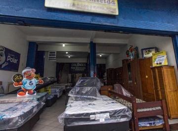 Comercial · 230m² · Prédio comercial na Avenida Jabaquara, 412 • 230 m²