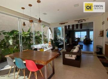 Casa · 400m² · 4 Quartos · 4 Vagas · Casa de Condomínio para venda em Itaqui de 400.00m² com 4 Quartos, 4 Suites e 4 Garagens