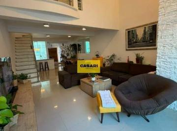 Casa · 172m² · 3 Quartos · 2 Vagas · Sobrado Porteira Fechada no Bairro Nova Petrópolis – São Bernardo do Campo