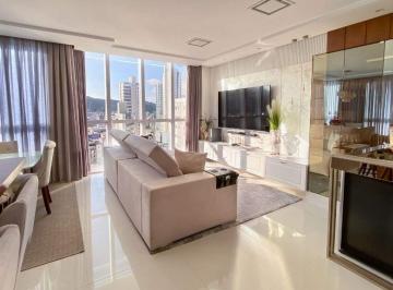 Apartamento · 118m² · 3 Quartos · 2 Vagas · Apartamento à venda no Centro em Balneário Camboriú