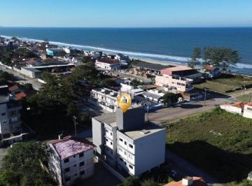 Apartamento · 3 Quartos · 1 Vaga · Apto a 100 metros da praia com 03 quartos ( 01 suite) e 02 vagas cobertas