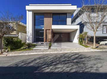 Casa · 392m² · 3 Quartos · 4 Vagas · Residência condômino fechado São braz