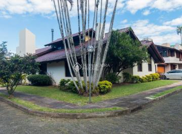 Casa · 343m² · 4 Quartos · 2 Vagas · Casa em Condomínio Fechado - Petrópolis