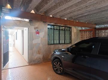 8e054c21-1d9b-4e54-a06a-99a967ae6385 · Versátil casa para venda em Vila Nivi com 4 quartos, sendo 1 suíte, 170m²