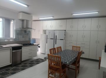 03ff0552-d4f9-45f9-8f04-0d357273a8d0 · Espetacular sobrado para venda em Vila Basileia com 4 quartos, sendo 3 suítes, 240m²