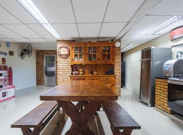 99b86ff9-6863-4760-b938-822670b5fddc · Confortável casa para venda em Vila Pedra Branca com 2 quartos, sendo 1 suíte, 140m²