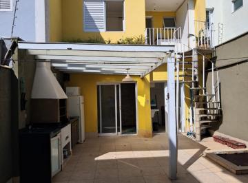 b4dc89b4-3995-46bf-a514-e7773b20f3ac · Excelente casa para locação em Campo Belo com 3 quartos, sendo 1 suíte, 194m²