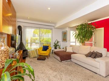 664756c6-22fe-42fd-a9ea-e88eb0a2daa6 · Casa no condomínio Town House para venda com 3 quartos, sendo 1 suíte, 107m²