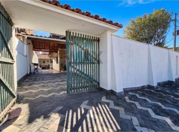 Casa · 300m² · 4 Quartos · 3 Vagas · Imóvel lote inteiro 419mil oportunidade