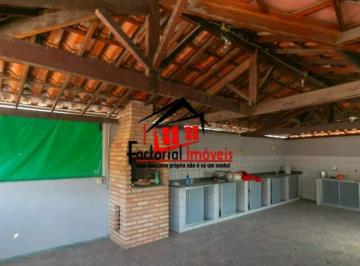 Casa · 150m² · 3 Quartos · Casa 3 Quartos (Sem Garagem) para alugar na Principal rua do bairro Glória