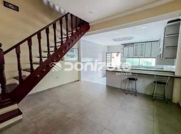 Casa · 200m² · 4 Quartos · 4 Vagas · Sobrado à venda em Vila Camilópolis, Santo André/SP, com 4 quartos e 4 vagas e aceita financiamento