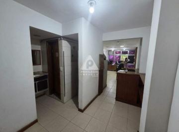 Apartamento · 71m² · Imóvel com 71m² em prédio comercial. 2 espaçosas salas, 2 lavabos, pequena copa e uma saleta