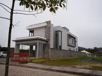 Casa · 300m² · 3 Quartos · 2 Vagas · Casa à venda no bairro Glória - Joinville/SC
