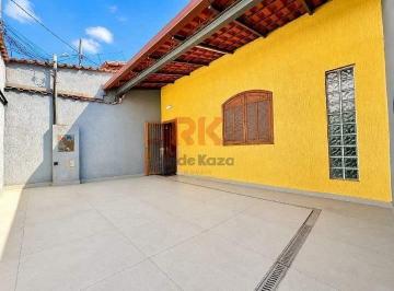 Casa · 115m² · 3 Quartos · 2 Vagas · Casa com 3 Quartos, Suíte, Espaço Gourmet e 2 Vagas à Venda – Próxima à Avenida Portugal