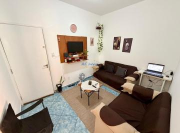 Apartamento · 30m² · 1 Quarto · 1 Vaga · Kitnet Dividida em 1 dorm no Caiçara - Apenas 200mts da Praia!
