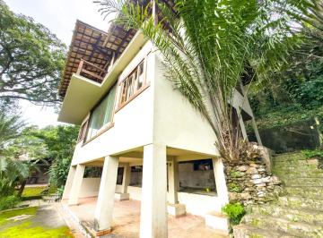 Casa · 220m² · 3 Quartos · 4 Vagas · Casa em Itaipu, Niterói/RJ de 220m² 3 quartos para locação R$ 7.000,00/mes