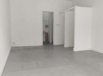 Comercial · 30m² · Ponto em Matriz, Mauá/SP de 30m² para locação R$ 2.000,00/mes