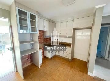 Casa en Aluguel de 3 quartos Centro · Casa em Centro, Ponta Grossa/PR de 160m² 3 quartos para locação R$ 3.200,00/mes