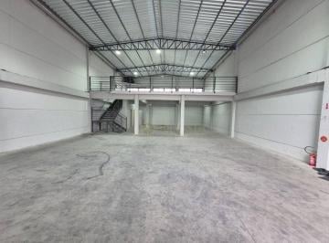 Comercial · 348m² · 4 Vagas · Galpão em Serraria, São José/SC de 348m² para locação R$ 8.800,00/mes