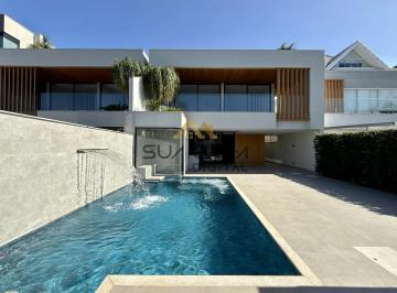 Casa · 450m² · 5 Quartos · 4 Vagas · Casa Triplex Contemporanea a Venda no Condominio Blue Houses na Barra da Tijuca