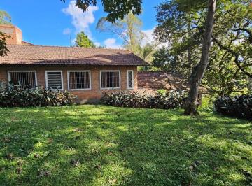 Casa · 195m² · 4 Quartos · 2 Vagas · Casa em Jardim Rebelato, Cotia/SP de 195m² 4 quartos à venda por R$ 900.000,00