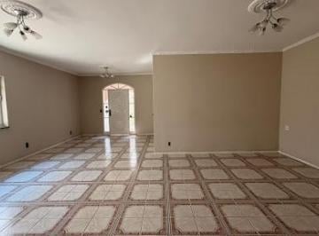 Casa · 279m² · 3 Quartos · 2 Vagas · Casa em , Pedreira/SP de 279m² 3 quartos à venda por R$ 1.300.000,00