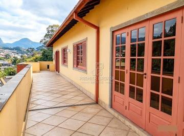 Apartamento · 337m² · 3 Quartos · 1 Vaga · Cobertura em Várzea, Teresópolis/RJ de 337m² 3 quartos à venda por R$ 1.200.000,00