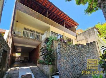 Casa · 244m² · 4 Quartos · 2 Vagas · Casa em São Francisco, Niterói/RJ de 244m² 4 quartos à venda por R$ 1.300.000,00