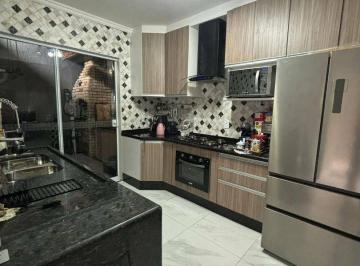 Casa · 160m² · 3 Quartos · Sobrado em Parque Cidade Jardim II, Jundiaí/SP de 160m² 3 quartos à venda por R$ 800.000,00