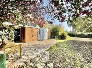 Casa · 253m² · 4 Quartos · 4 Vagas · Casa em Vila Santo Antônio, Cotia/SP de 253m² 4 quartos à venda por R$ 900.000,00 ou para locação R$