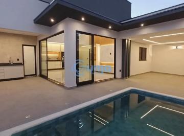 Casa · 206m² · 3 Quartos · 2 Vagas · Casa em Centro, Bragança Paulista/SP de 206m² 3 quartos à venda por R$ 930.000,00