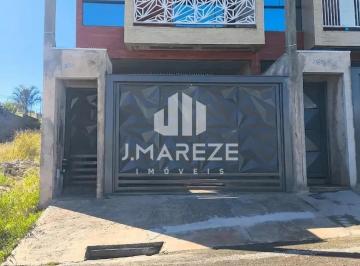 Casa · 237m² · 3 Quartos · 2 Vagas · Sobrado em Loteamento Residencial Cazarin, Apucarana/PR de 237m² 3 quartos à venda por R$ 650.000,00