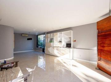 Casa · 184m² · 3 Quartos · 2 Vagas · Casa em São Francisco, Niterói/RJ de 184m² 3 quartos à venda por R$ 1.300.000,00