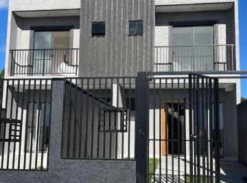 Casa · 81m² · 3 Quartos · 2 Vagas · Sobrado em Sítio Cercado, Curitiba/PR de 81m² 3 quartos à venda por R$ 550.000,00