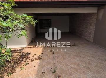 Casa de 3 quartos, Apucarana · Casa em Núcleo Habitacional Parigot de Souza, Apucarana/PR de 181m² 3 quartos à venda por R$ 400.000
