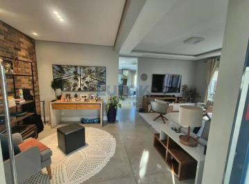 Casa de 3 quartos, Valinhos · Casa em Condomínio Residencial Terras do Oriente, Valinhos/SP de 284m² 3 quartos à venda por R$ 1.79