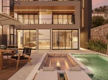 Casa · 380m² · 5 Quartos · 3 Vagas · Casa em Camboinhas, Niterói/RJ de 380m² 5 quartos à venda por R$ 4.800.000,00