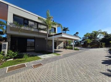 Casa · 344m² · 4 Quartos · 2 Vagas · Casa em Lagoa da Conceição, Florianópolis/SC de 344m² 4 quartos à venda por R$ 10.500.000,00