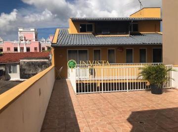 Casa · 190m² · 8 Quartos · 2 Vagas · Casa em Lagoa da Conceição, Florianópolis/SC de 190m² 8 quartos à venda por R$ 2.950.000,00