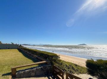Casa · 180m² · 4 Quartos · 2 Vagas · Casa em Manguinhos, Armação dos Búzios/RJ de 180m² 4 quartos à venda por R$ 2.800.000,00
