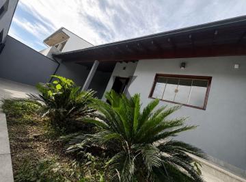 ue9y702yti5nmnhnwi1ngq4_md · Casa a venda no bairro Sta Rita II - 3 dormitórios sendo 1 suíte + escritório.