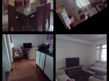 Casa · 234m² · 2 Quartos · 2 Vagas · Sobrado em Centro - Tupã