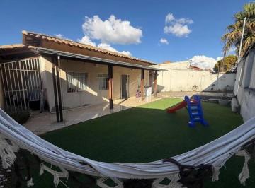 Casa · 190m² · 4 Quartos · 5 Vagas · CASA LINEAR À VENDA | 4 QUARTOS | ESPAÇO GOURMET | 3 VAGAS