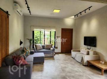 19fc103f · Casa, 3 dormitórios, 100 m², em Pântano do Sul