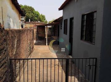 307c0d0f1339c854de69808a3742d5aa9caf1754 · Casa com 2 dormitórios à venda, 101 m² por R$ 185.000 - Centro - Barretos/SP